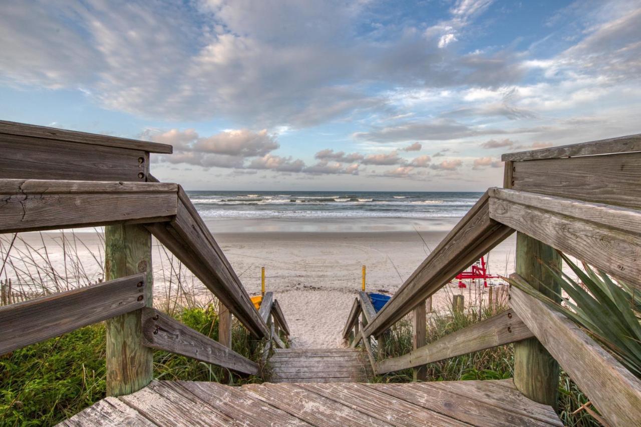 Oceanwalk Condos Bethune Beach Dış mekan fotoğraf